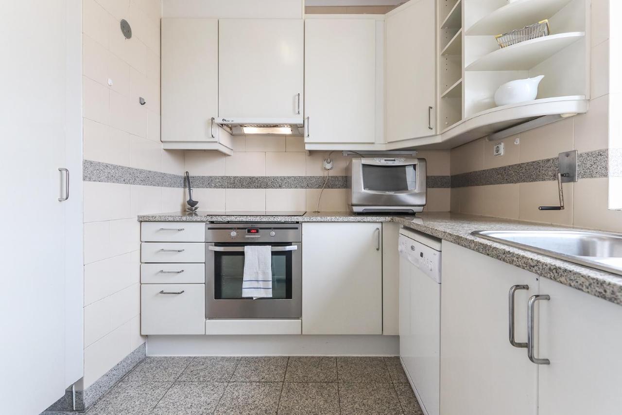 Vita Portucale ! Modern Apartment With Garage Lissabon Exterior foto