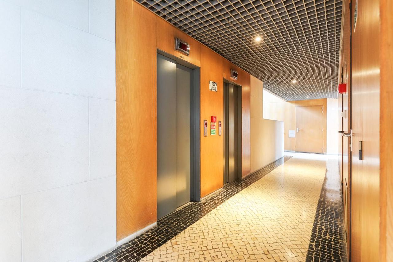 Vita Portucale ! Modern Apartment With Garage Lissabon Exterior foto